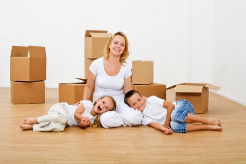 Removals team navigating a Mayfair flat relocation with lift and parking considerations
